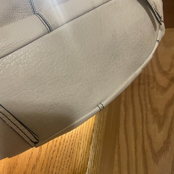 Etienne Aigner Handbag - Picture 6 of 13